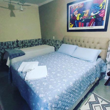 Chale Pavao Azul Hotel Cunha Bagian luar foto