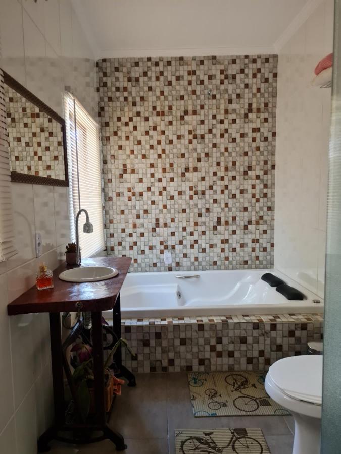 Chale Pavao Azul Hotel Cunha Bagian luar foto